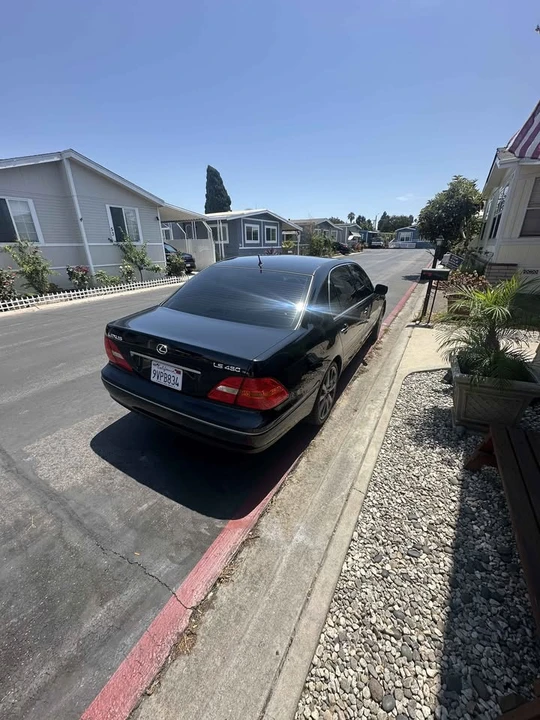 2003 Lexus LS 3rd Gen - Image 4 of 5