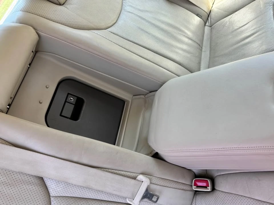 2003 Lexus LS 3rd Gen - Image 5 of 19