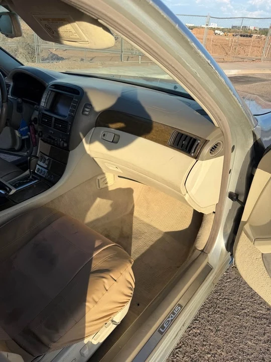 2003 Lexus LS 3rd Gen - Image 6 of 20