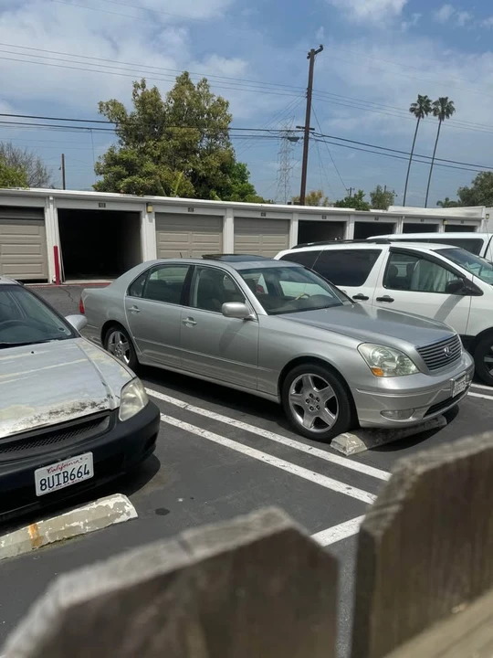 2003 Lexus LS 3rd Gen - Image 4 of 4