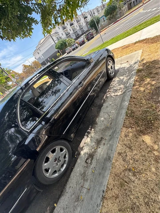 2003 Lexus LS 3rd Gen - Image 14 of 19