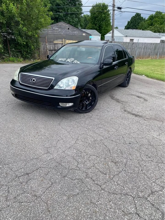 2003 Lexus LS 3rd Gen - Image 9 of 10