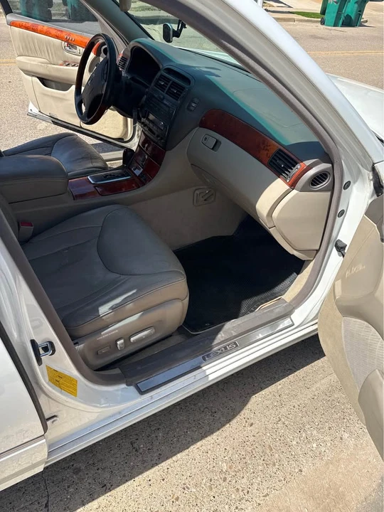 2003 Lexus LS 3rd Gen - Image 4 of 5