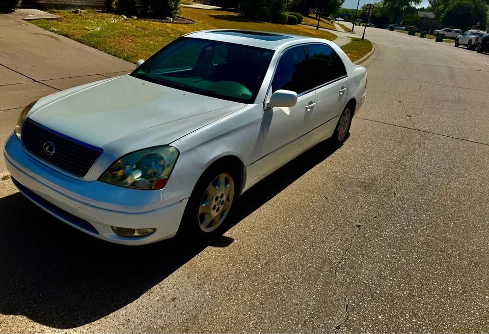 2003 Lexus LS 3rd Gen - Image 2 of 5