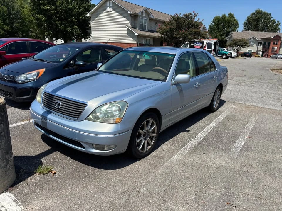 2003 Lexus LS 3rd Gen - Image 2 of 19