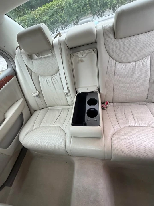 2003 Lexus LS 3rd Gen - Image 14 of 20