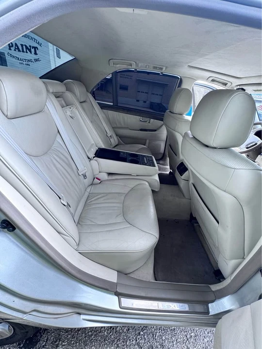2003 Lexus LS 3rd Gen - Image 6 of 10