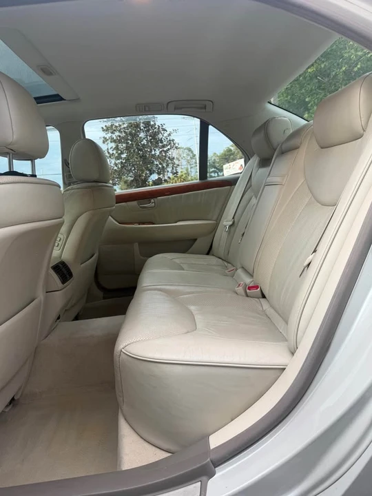 2003 Lexus LS 3rd Gen - Image 4 of 20