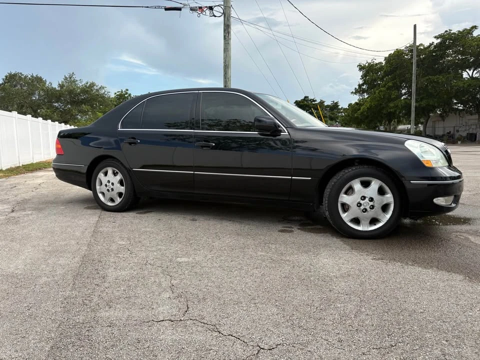 2003 Lexus LS 3rd Gen - Image 6 of 20