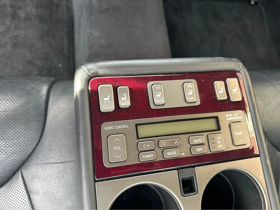 2003 Lexus LS 3rd Gen - Image 4 of 9