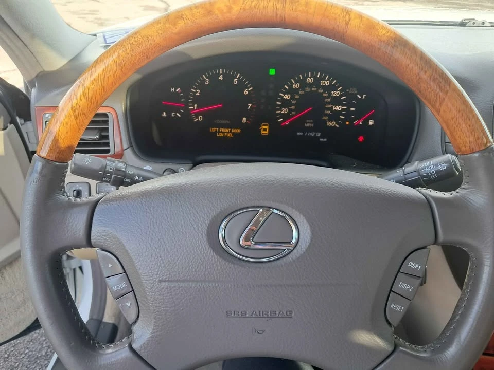 2003 Lexus LS 3rd Gen - Image 16 of 16