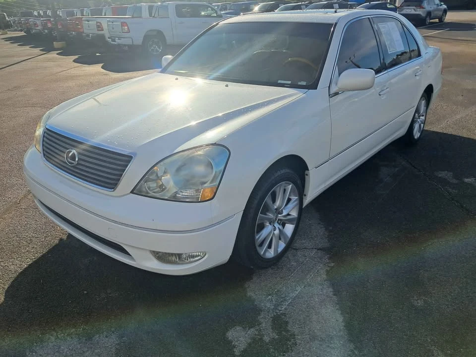 2003 Lexus LS 3rd Gen - Image 9 of 16