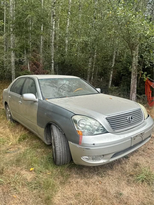 2003 Lexus LS 3rd Gen - Image 2 of 5