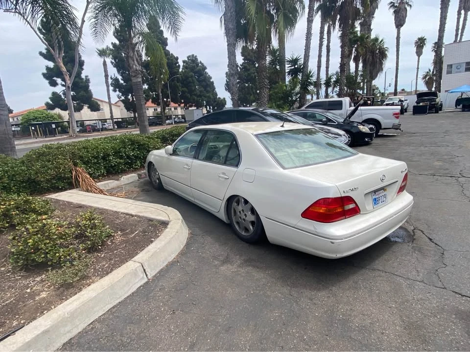 2003 Lexus LS 3rd Gen - Image 2 of 7