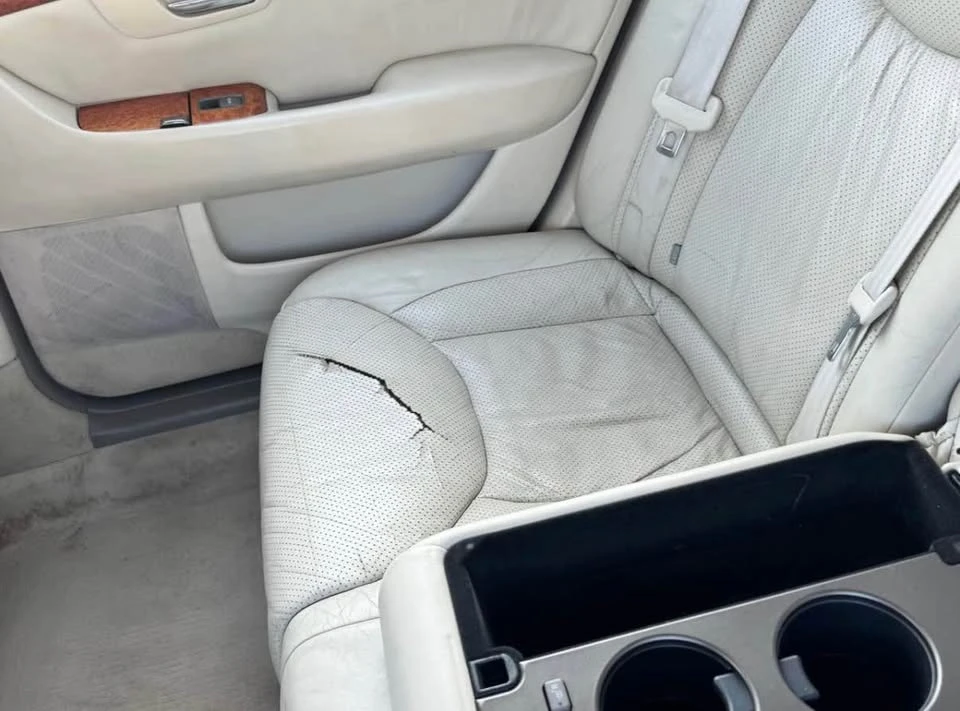 2003 Lexus LS 3rd Gen - Image 8 of 9