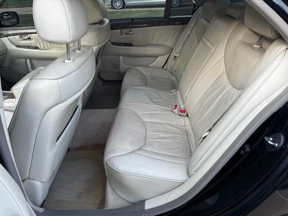 2003 Lexus LS 3rd Gen - Image 13 of 17