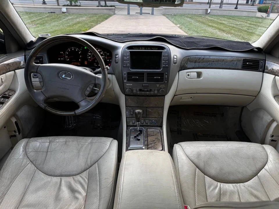 2003 Lexus LS 3rd Gen - Image 11 of 18