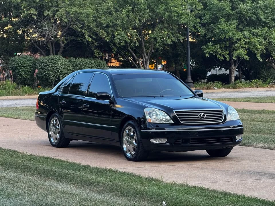 2003 Lexus LS 3rd Gen - Image 2 of 18