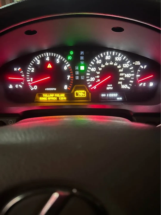 2003 Lexus LS 3rd Gen - Image 12 of 17