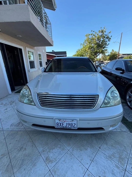 2003 Lexus LS 3rd Gen - Image 3 of 15