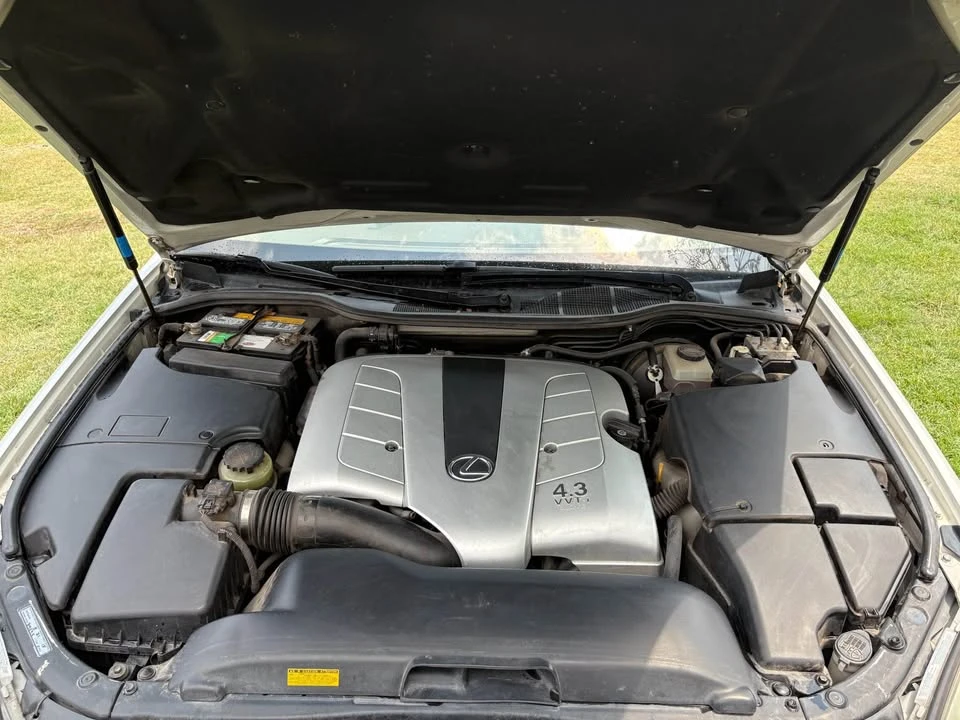 2003 Lexus LS 3rd Gen - Image 4 of 12