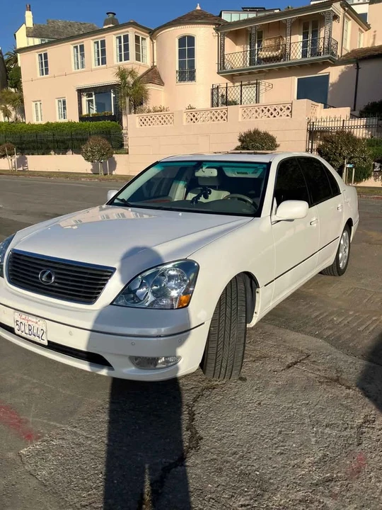 2003 Lexus LS 3rd Gen - Image 2 of 11