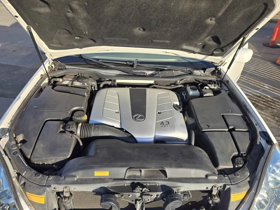 2003 Lexus LS 3rd Gen - Image 7 of 11