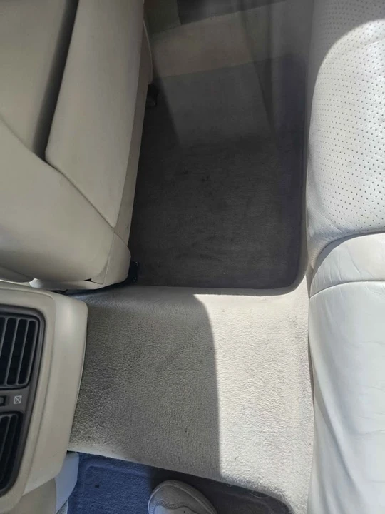 2003 Lexus LS 3rd Gen - Image 8 of 11