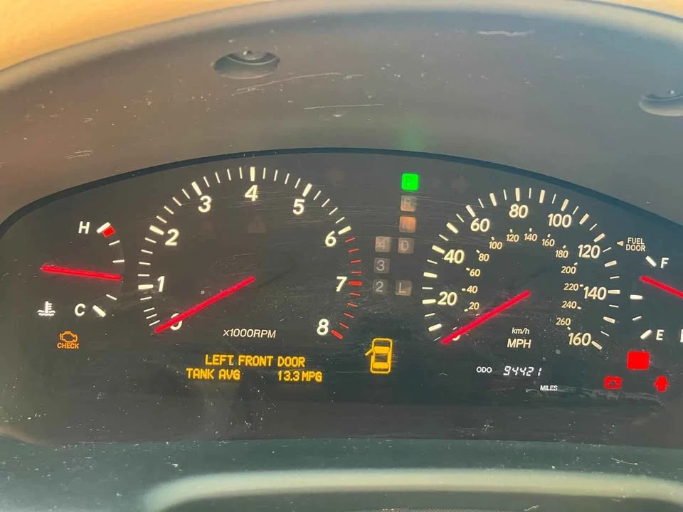 2003 Lexus LS 3rd Gen - Image 11 of 11