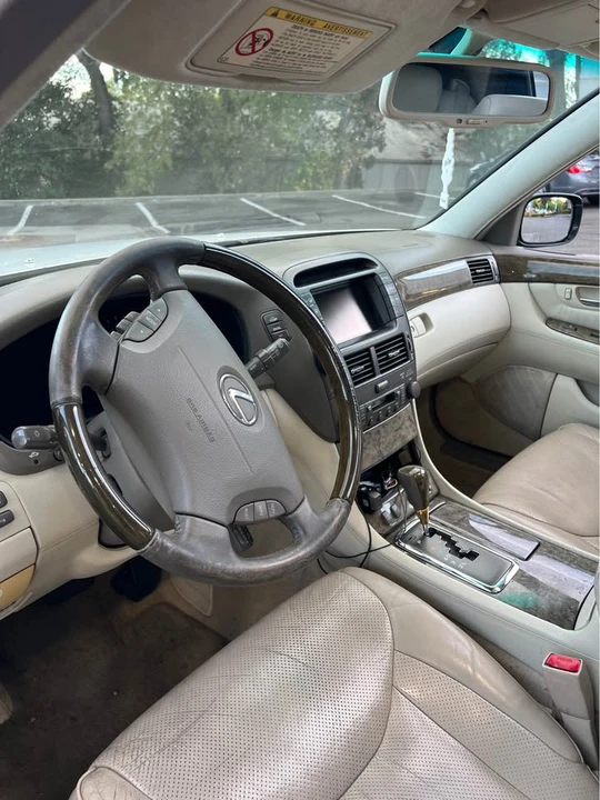 2003 Lexus LS 3rd Gen - Image 17 of 19