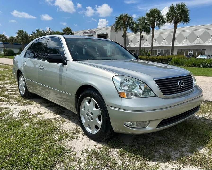 2003 Lexus LS 3rd Gen - Image 8 of 20