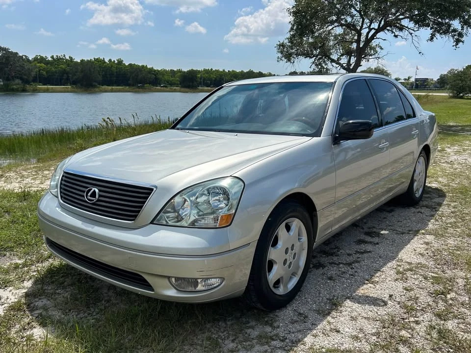 2003 Lexus LS 3rd Gen - Image 3 of 20