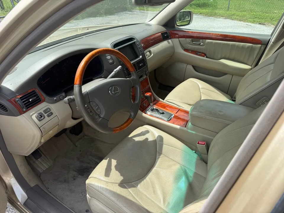 2003 Lexus LS 3rd Gen - Image 6 of 17