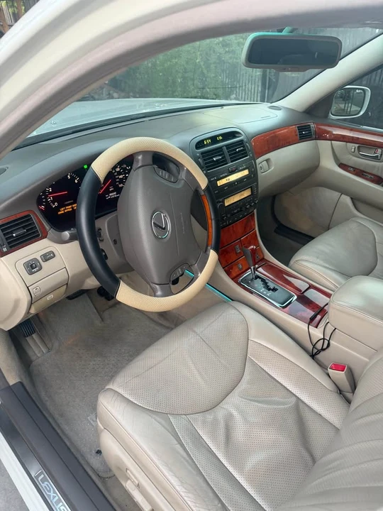 2003 Lexus LS 3rd Gen - Image 2 of 8