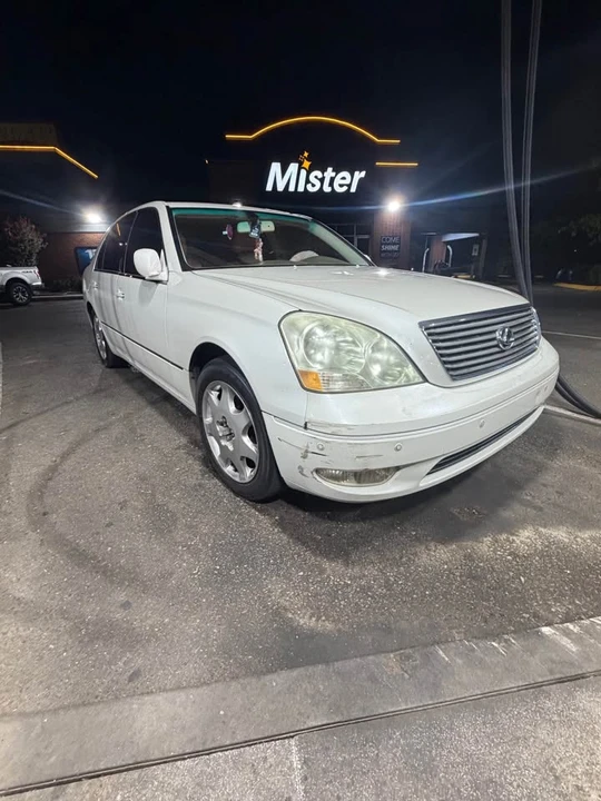 2003 Lexus LS 3rd Gen - Image 3 of 16