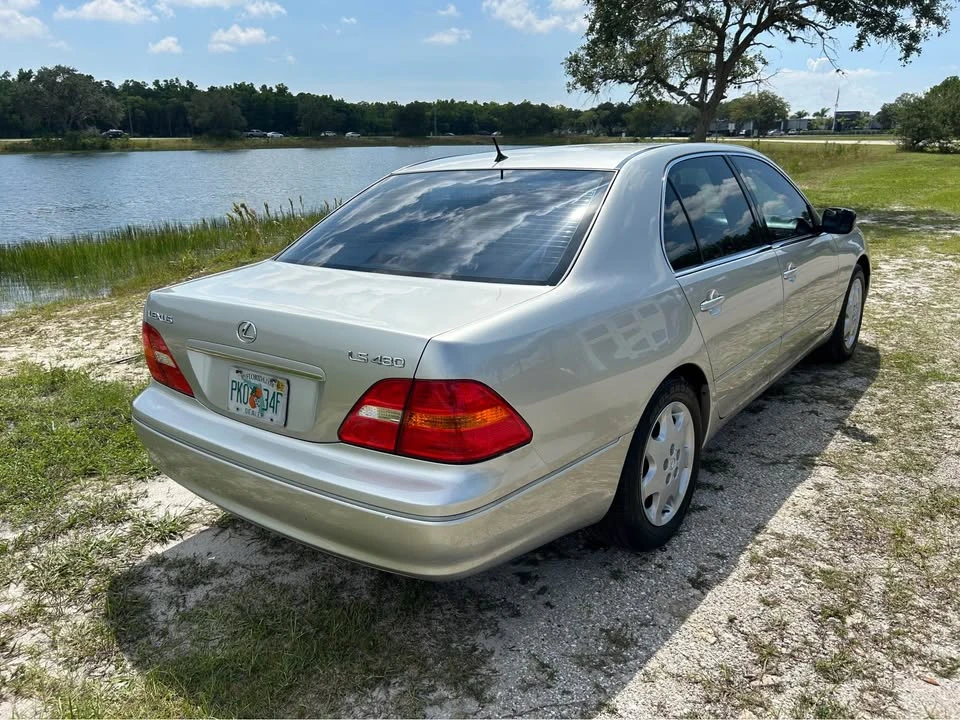 2003 Lexus LS 3rd Gen - Image 6 of 20