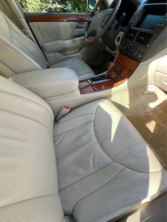 2003 Lexus LS 3rd Gen - Image 14 of 20