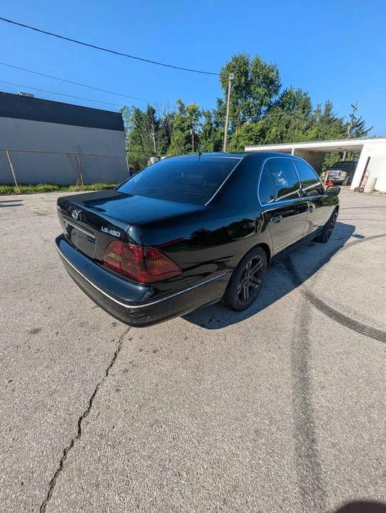 2003 Lexus LS 3rd Gen - Image 4 of 5