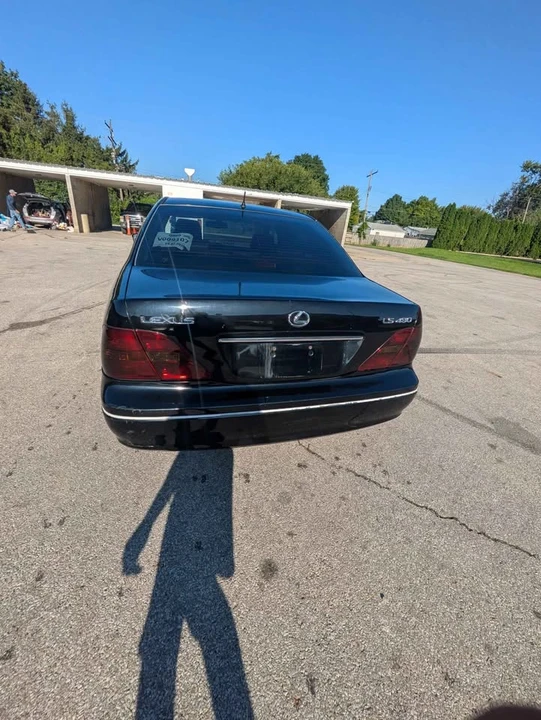 2003 Lexus LS 3rd Gen - Image 3 of 5