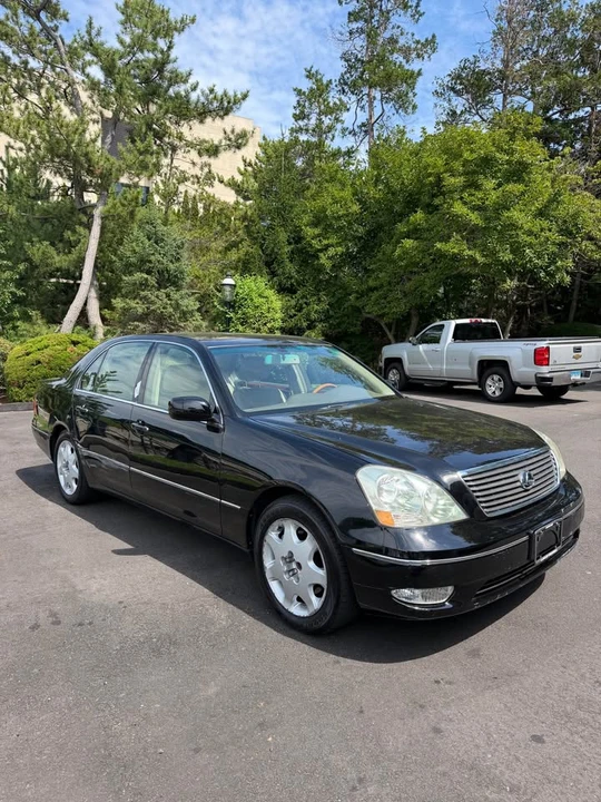 2003 Lexus LS 3rd Gen - Image 2 of 13