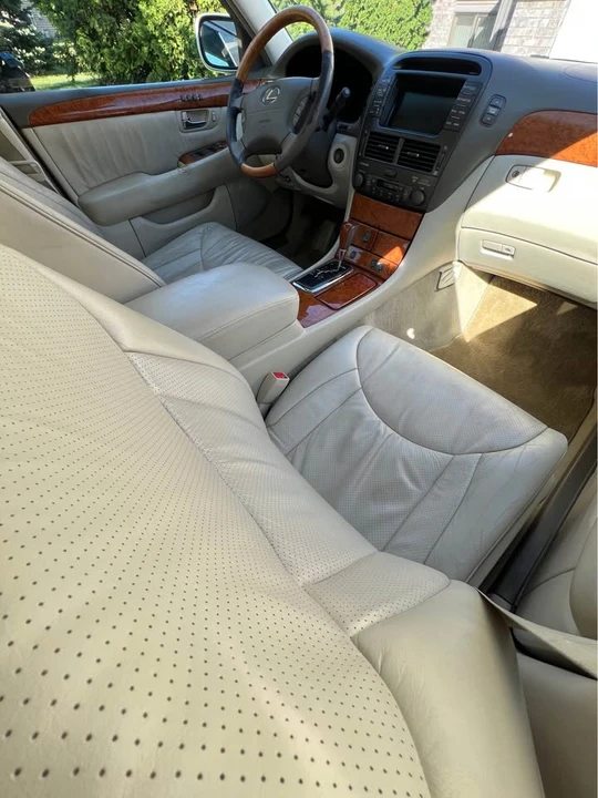 2003 Lexus LS 3rd Gen - Image 15 of 20