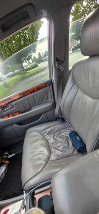 2003 Lexus LS 3rd Gen - Image 12 of 17
