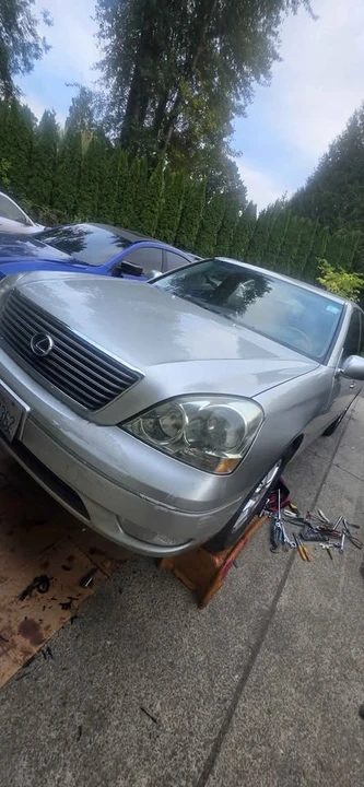 2003 Lexus LS 3rd Gen - Image 16 of 17