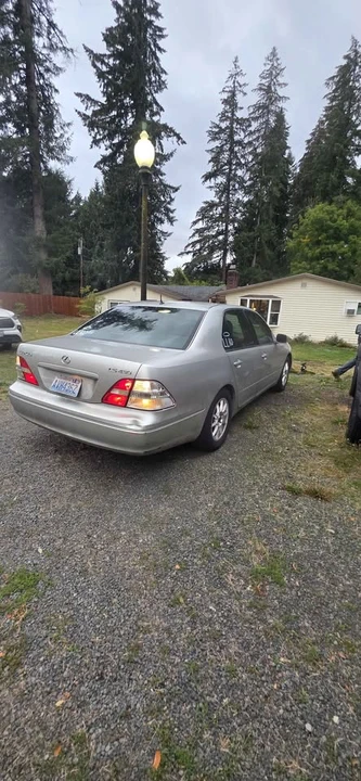 2003 Lexus LS 3rd Gen - Image 4 of 7