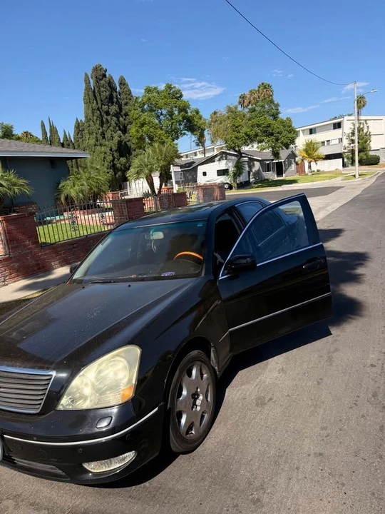 2003 Lexus LS 3rd Gen - Image 2 of 6