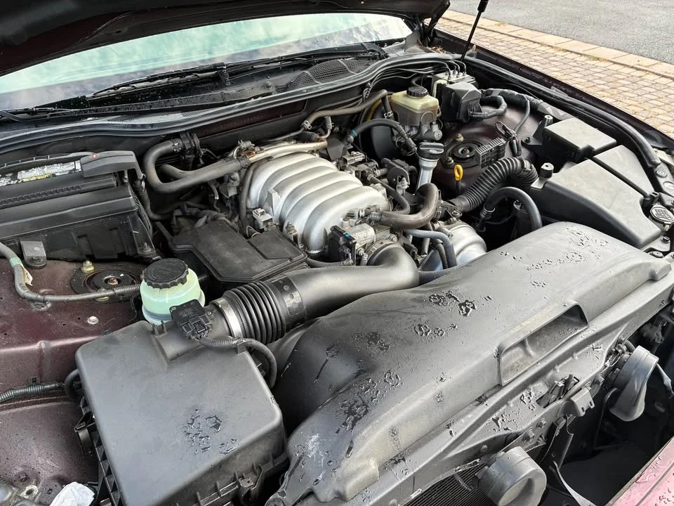 2003 Lexus LS 3rd Gen - Image 8 of 13