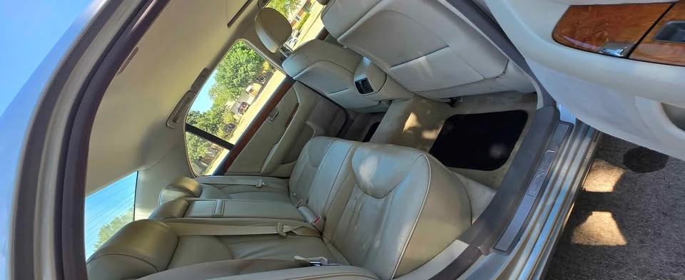 2003 Lexus LS 3rd Gen - Image 7 of 11