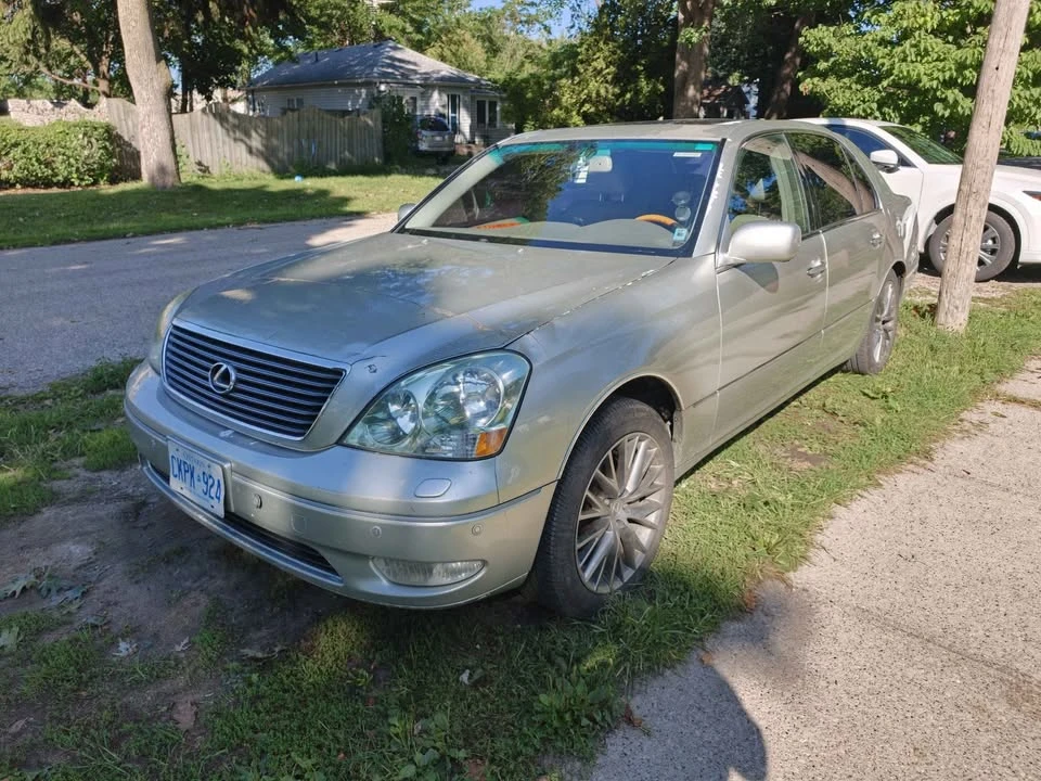 2003 Lexus LS 3rd Gen - Image 15 of 15