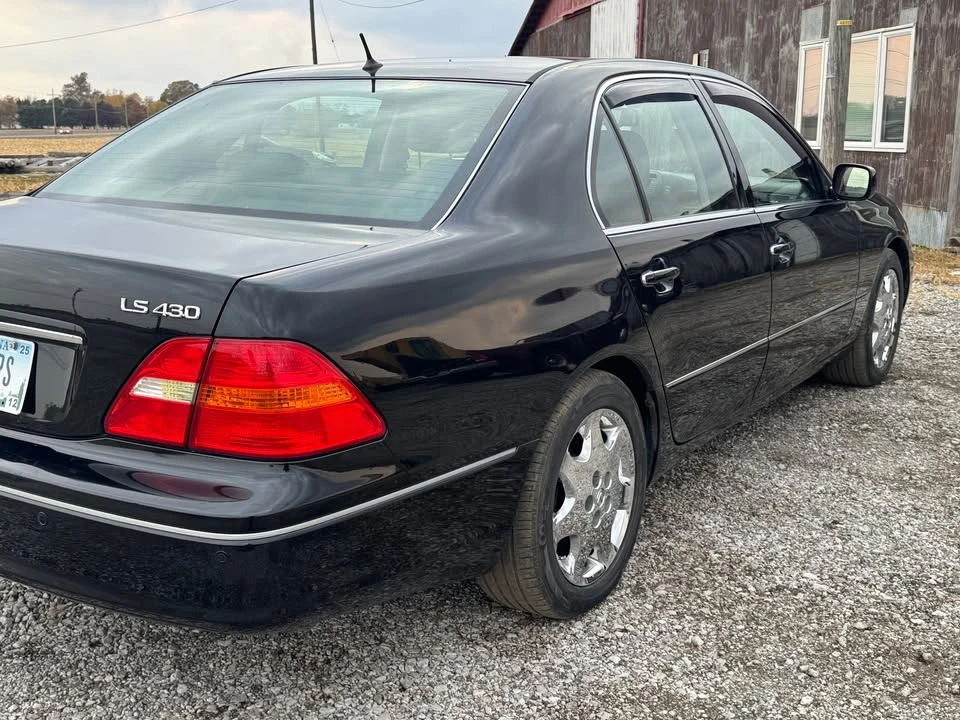 2003 Lexus LS 2nd Gen - Image 2 of 9