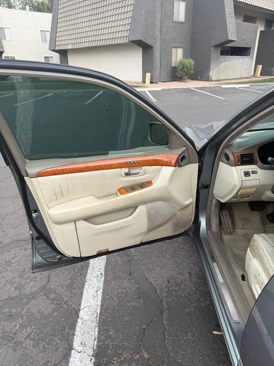 2003 Lexus LS 3rd Gen - Image 6 of 10